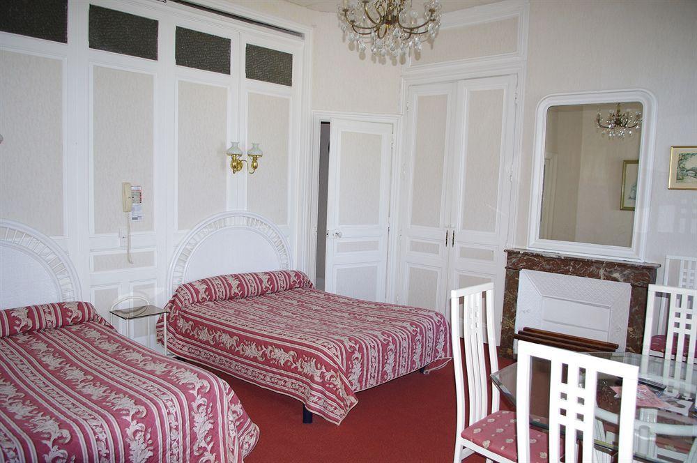Hotel De La Paix Лимож Экстерьер фото